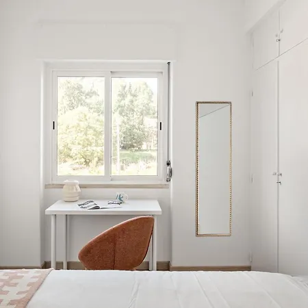 Joivy Striking Flat In Benfica Apartmán *