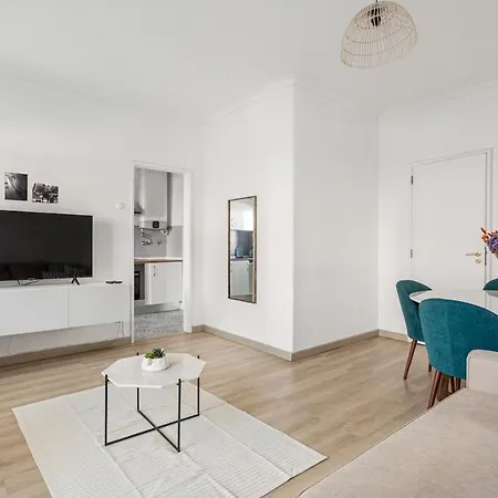Apartment Guestready - Striking Flat In Benfica *