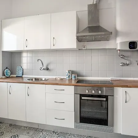 Guestready - Striking Flat In Benfica Lisbon