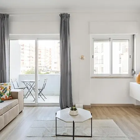 Guestready - Striking Flat In Benfica * Lisboa